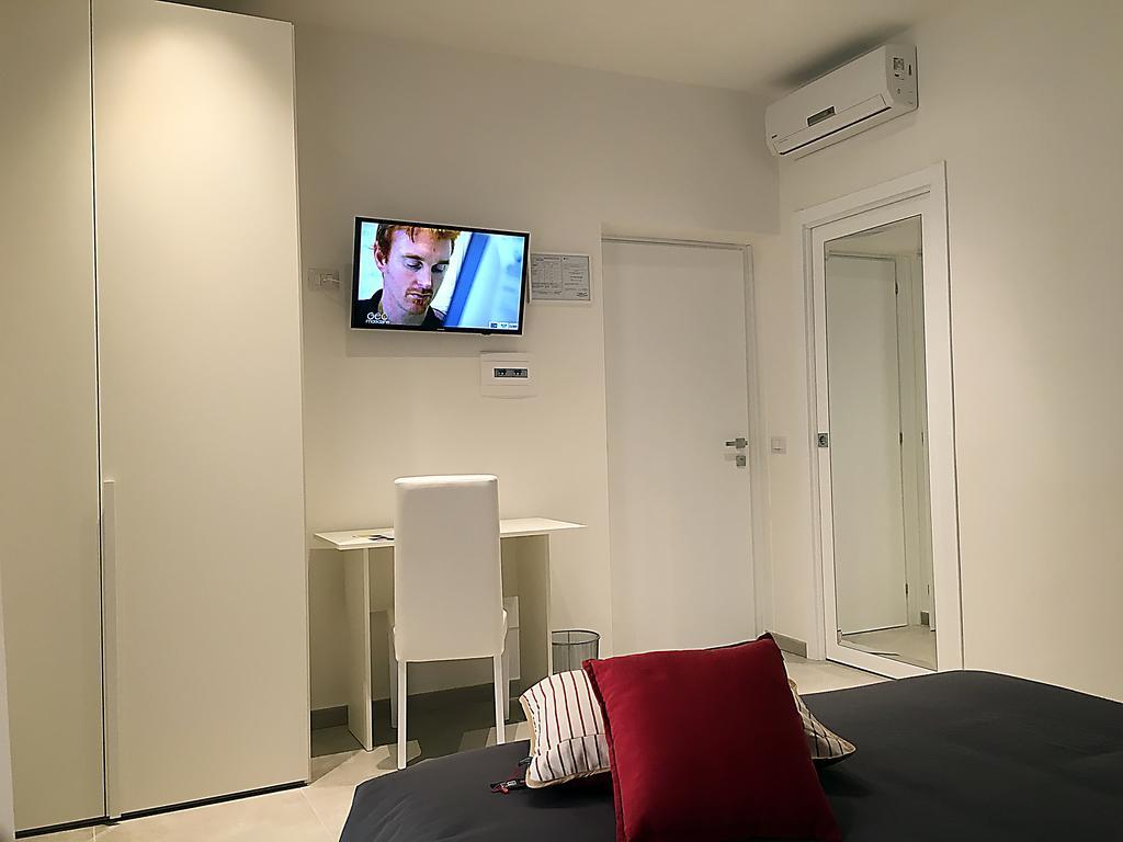Quattro Stelle Al Porto Guest House Civitavecchia Ngoại thất bức ảnh